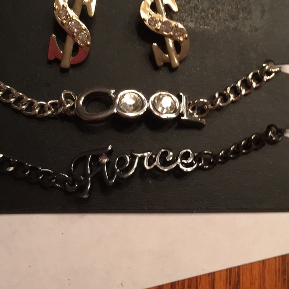 New Guess bracelets & earrings set - Picture 4 of 4